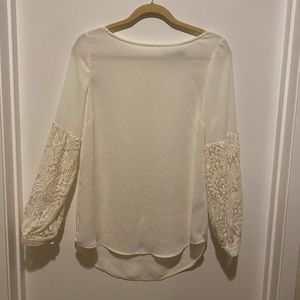 Apt.9 White Lace Sleeve Blouse